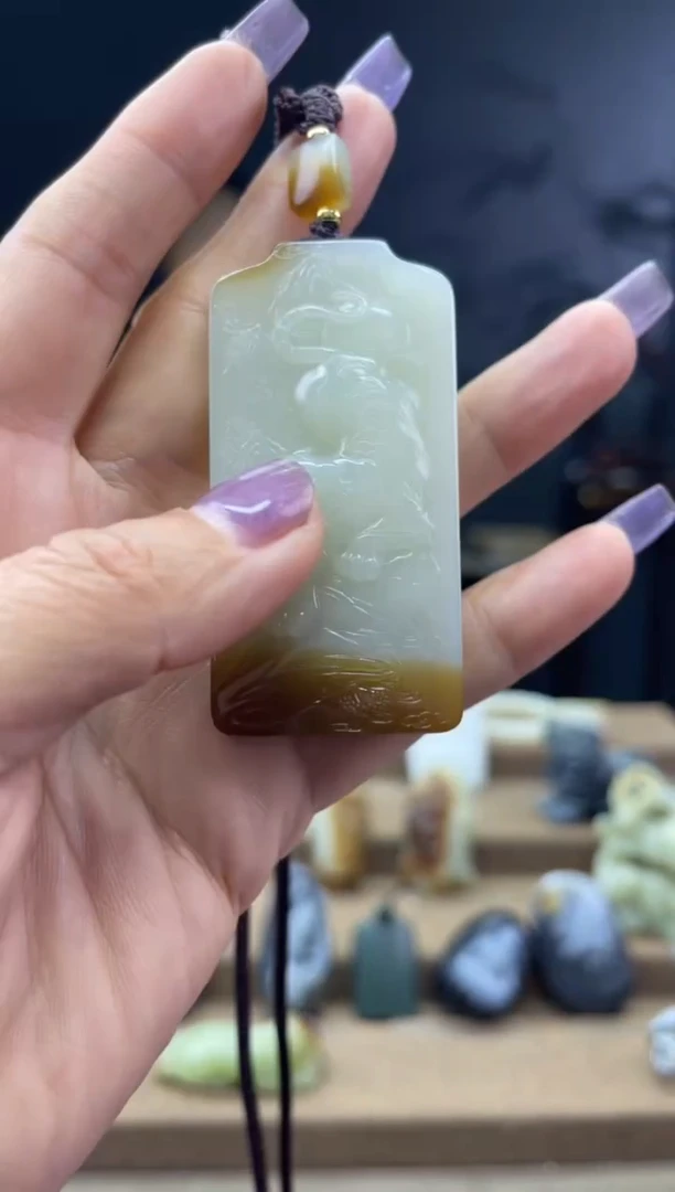 颈饰未镶嵌和田玉1