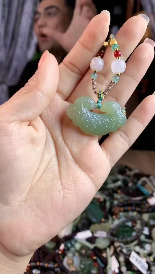 【闪购商品】和田玉挂件未镶嵌多样性发货拍一发一