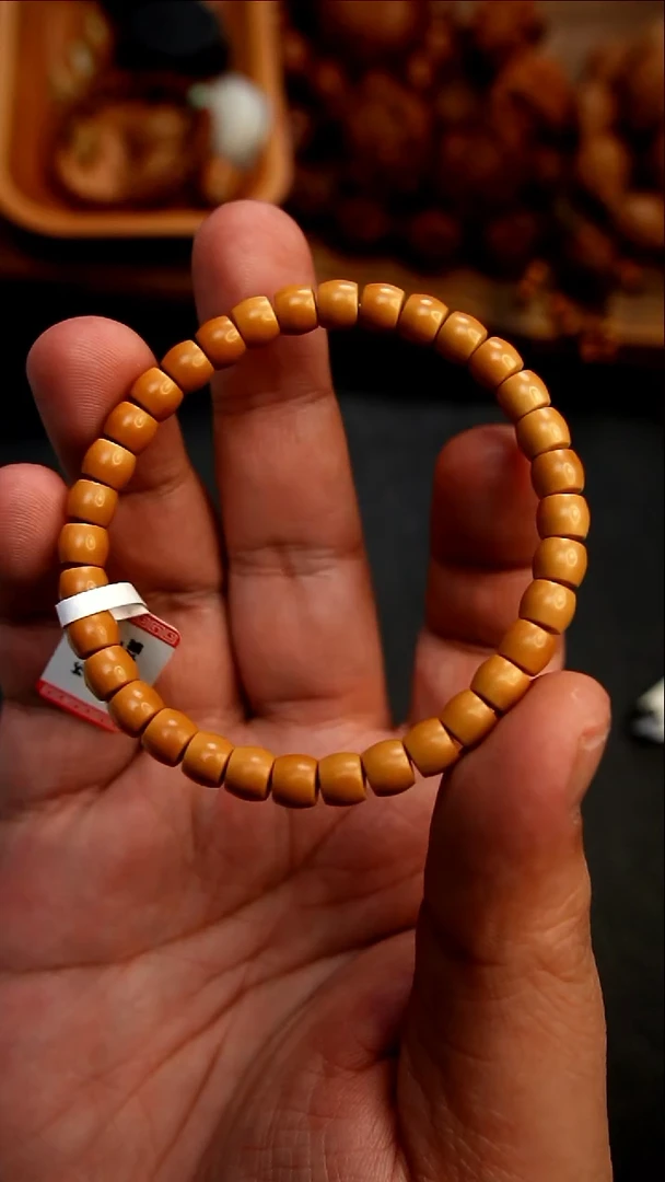 手串橄榄核6.7左右清水直切双老标款单圈