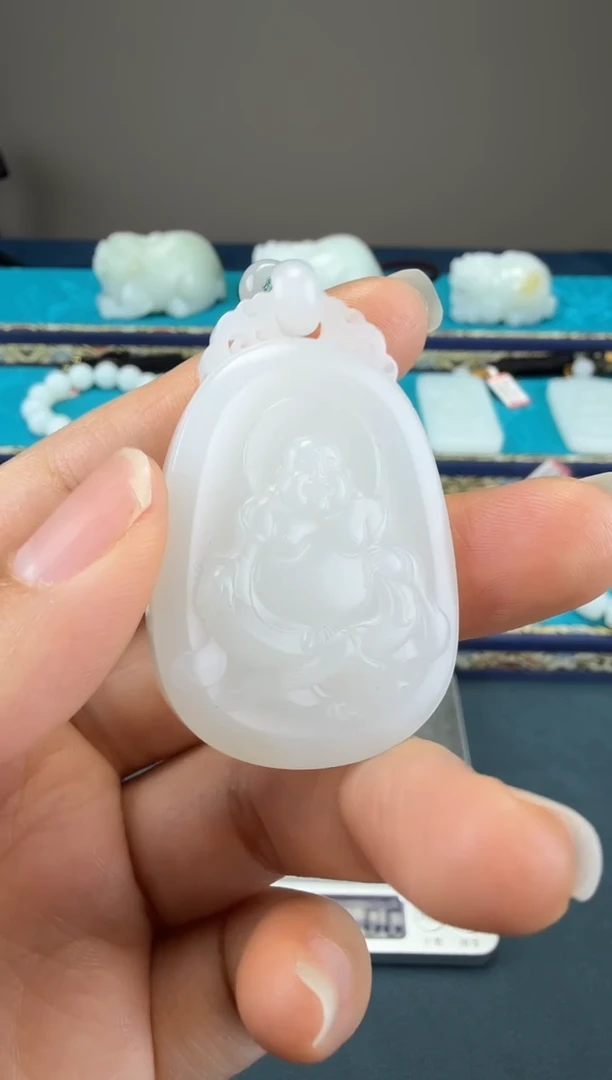 颈饰未镶嵌和田玉1