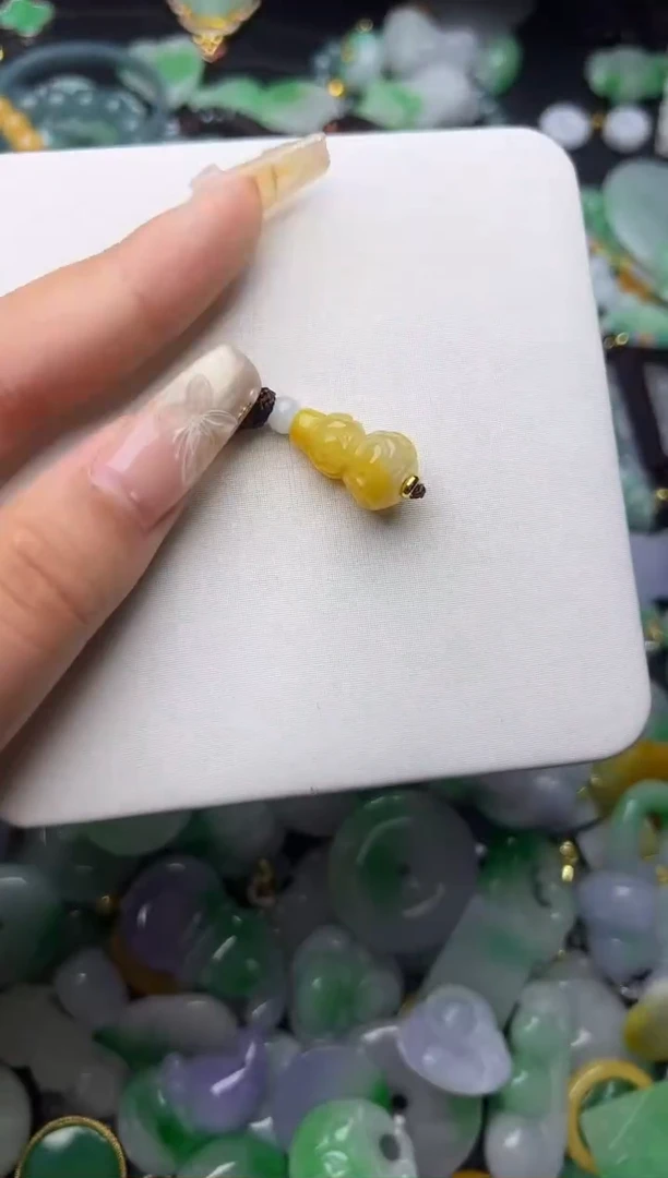 翡翠未镶嵌颈饰天然缅甸翡翠吊坠