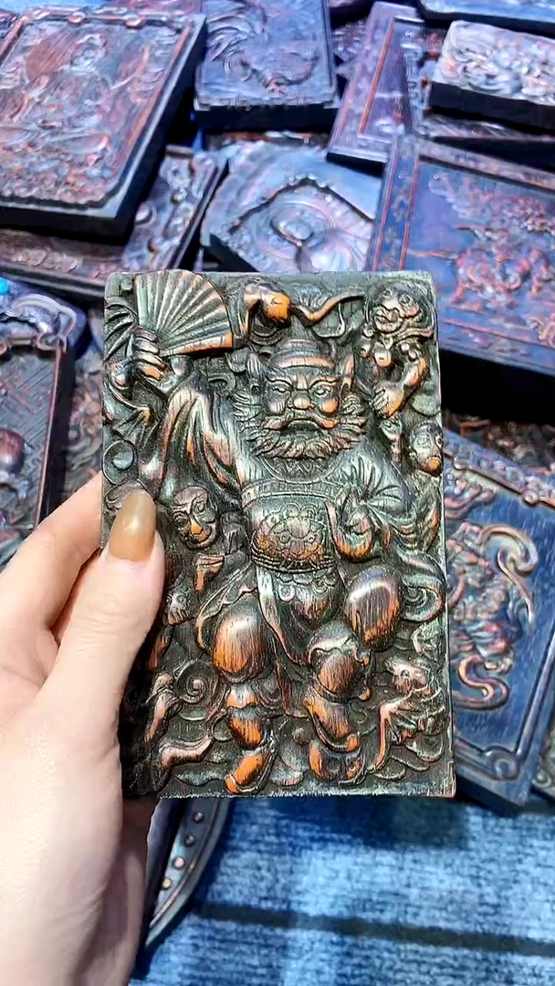 木紫檀雕刻一物一拍