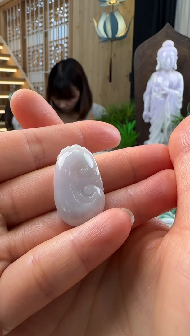 翡翠未镶嵌颈饰吊坠