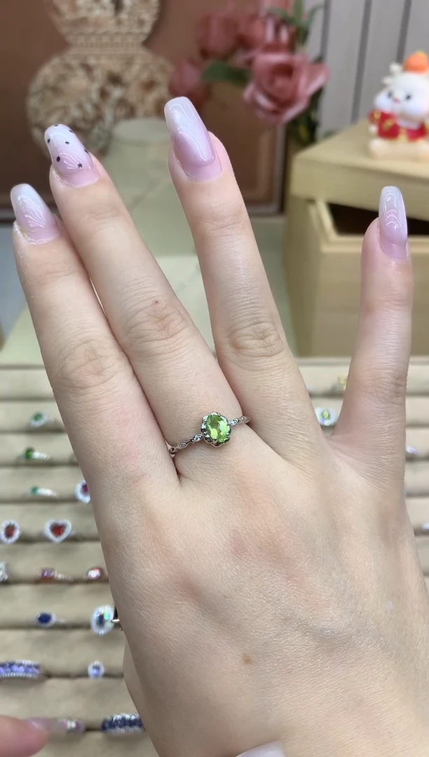 银S925镶嵌戒指橄榄石橄榄石