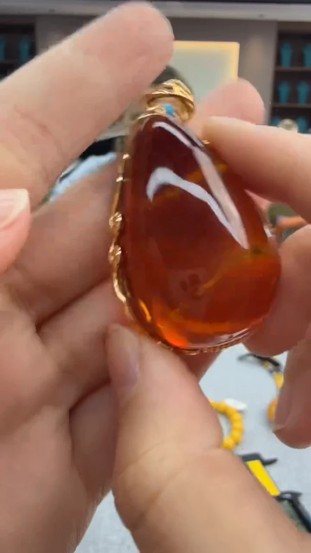 琥珀颈饰未镶嵌306秒拍号 假一罚三