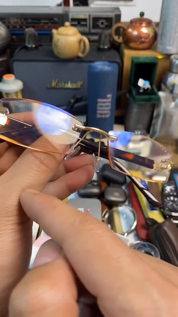 瓷片闪购商品，如图所示