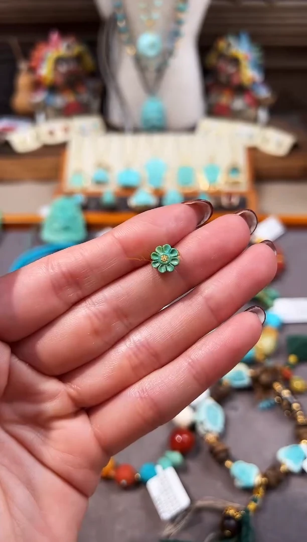 未镶嵌绿松石配饰小雏菊