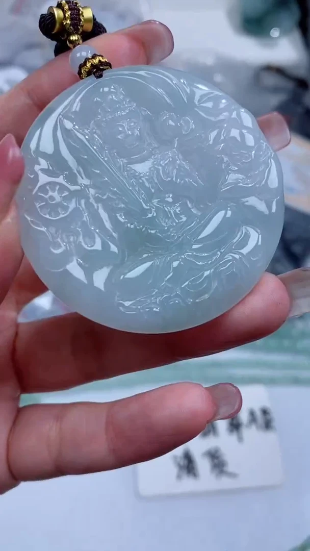 翡翠未镶嵌颈饰吊坠