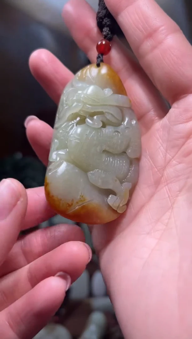 颈饰未镶嵌和田玉·
