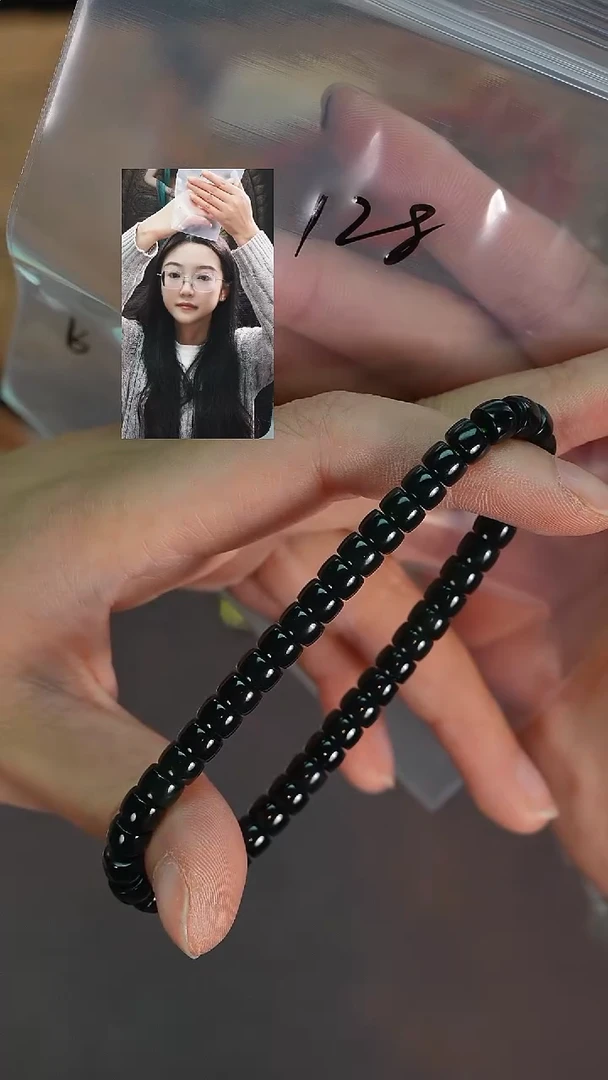 未镶嵌手串和田玉$****$若雨臣品质回血