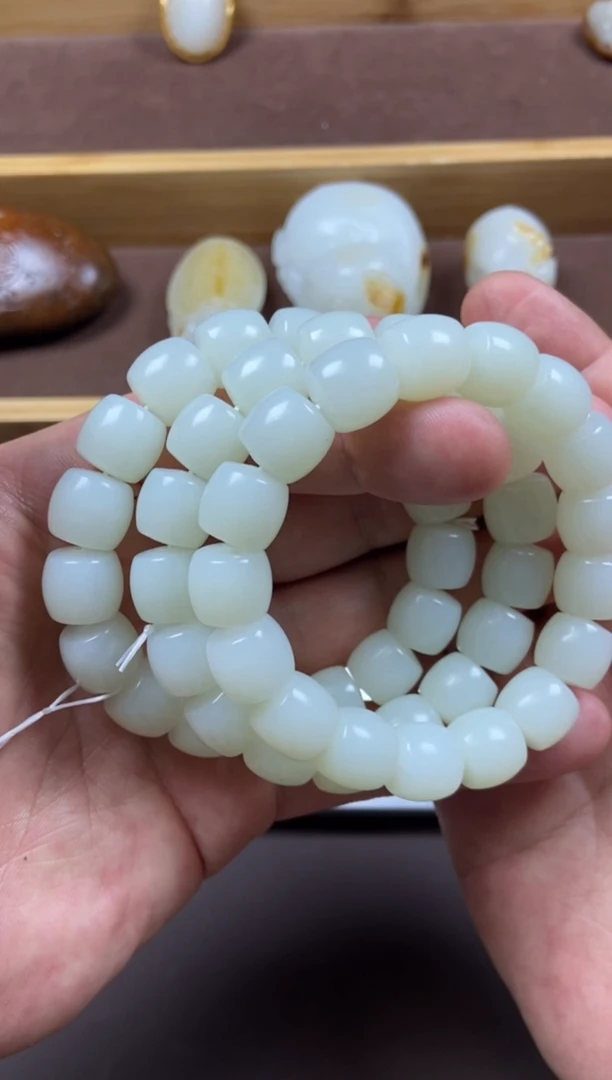 颈饰未镶嵌和田玉多样性发货，拍一发一