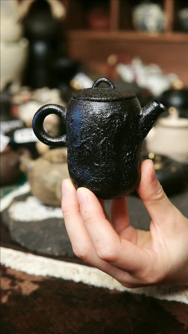 福利款紫砂全手工黑色系列-100毫升正把茶壶