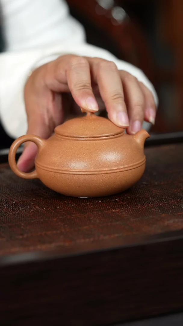 茶壶紫砂茄瓜壶 老坑黄金段 精工半手工150cc