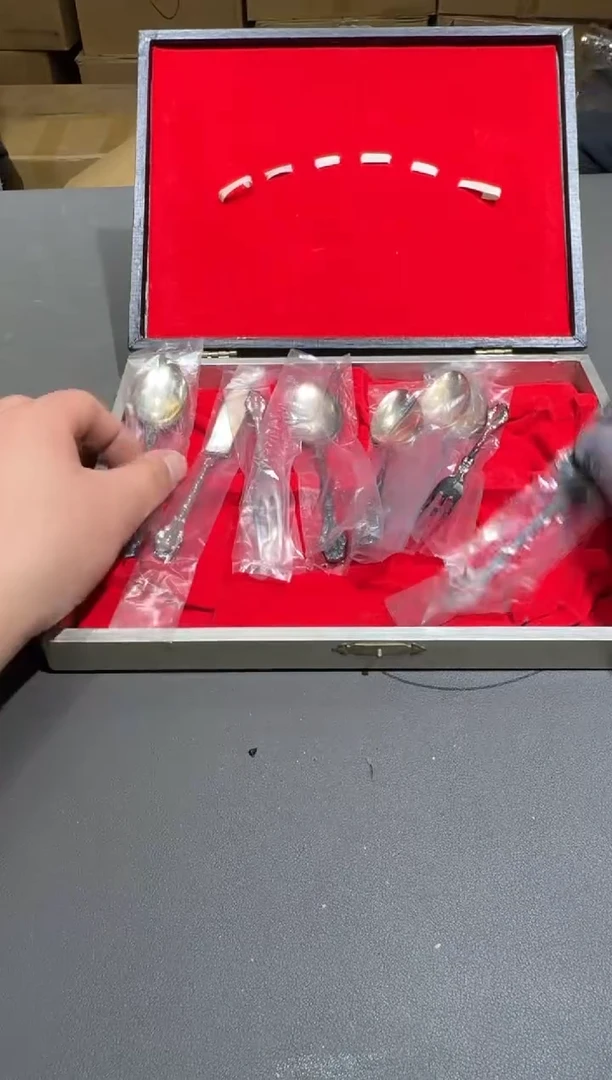 【闪购商品】杯小四孤品收藏中古品