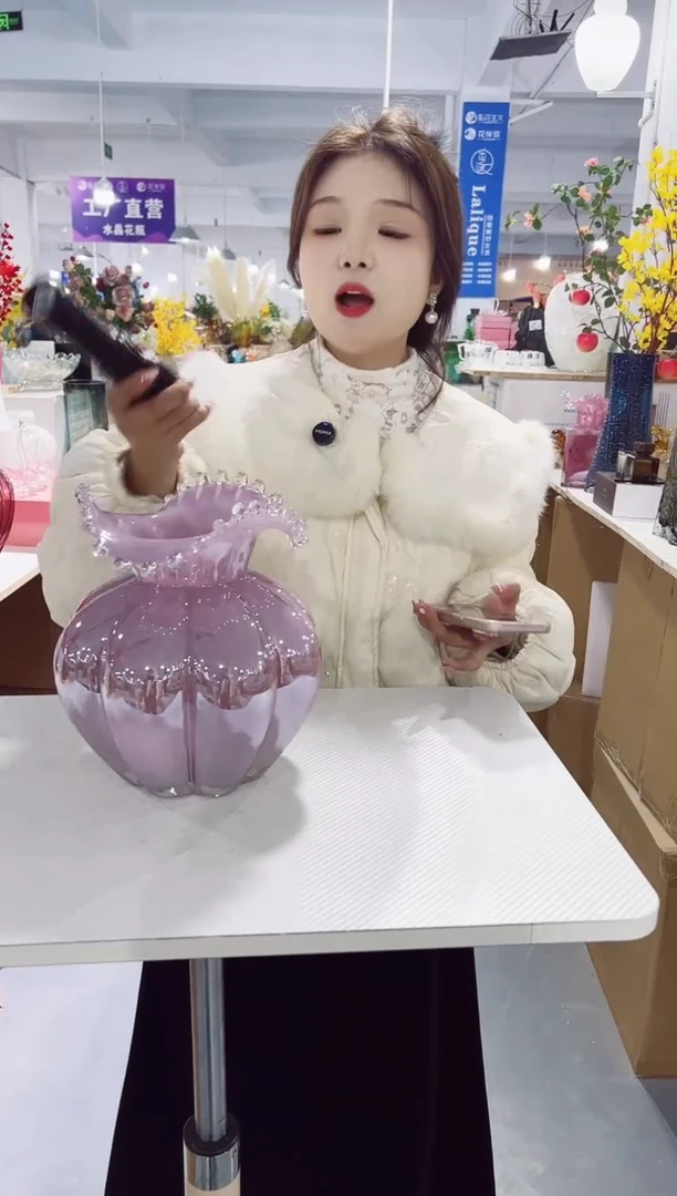 【闪购商品】玻璃乐之沭花瓶微瑕-CN2I