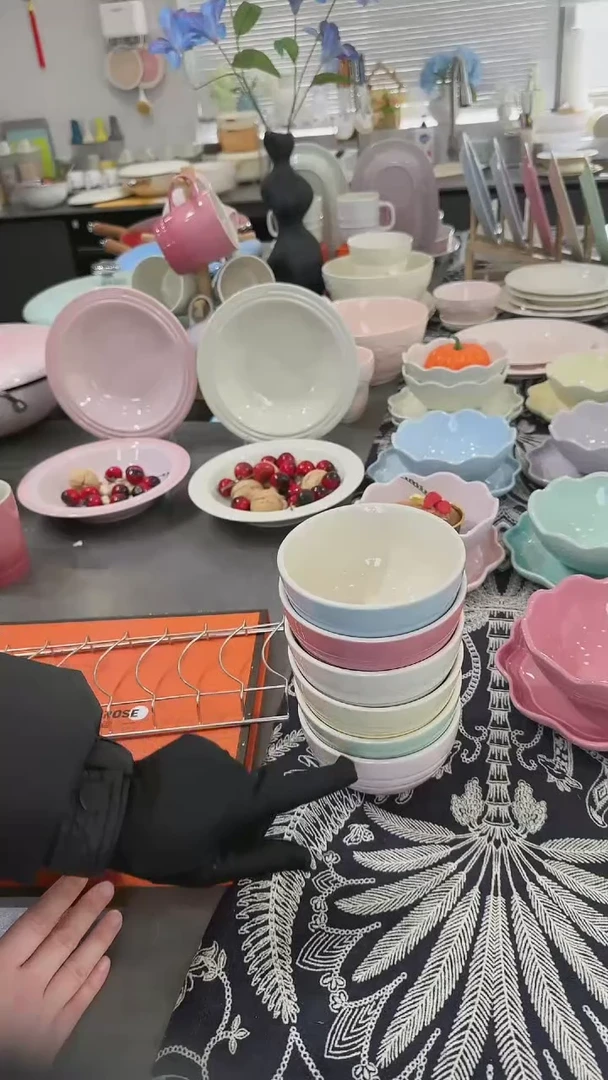 【闪购商品】瓷六色米饭碗