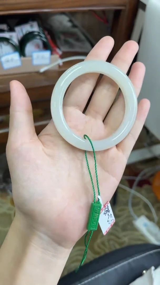 未镶嵌手镯和田玉52