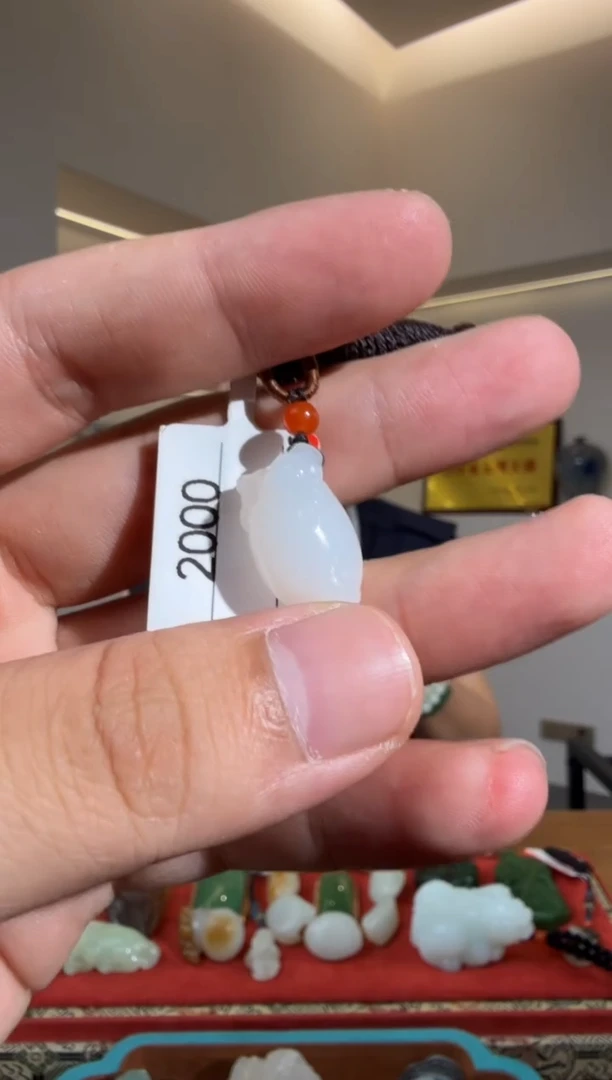 和田玉未镶嵌颈饰1