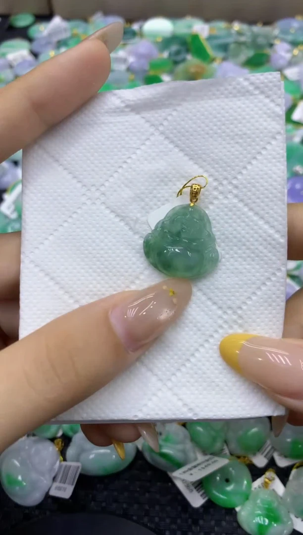 颈饰未镶嵌翡翠天然缅甸翡翠A货