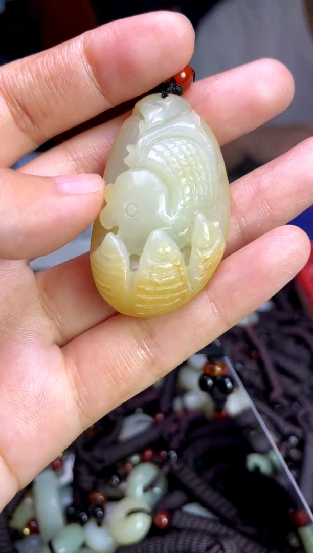未镶嵌和田玉挂件1