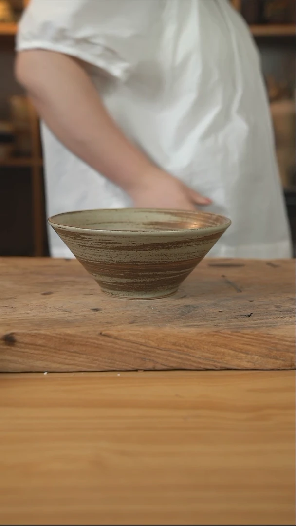 岁月风情的8英寸斗笠面碗