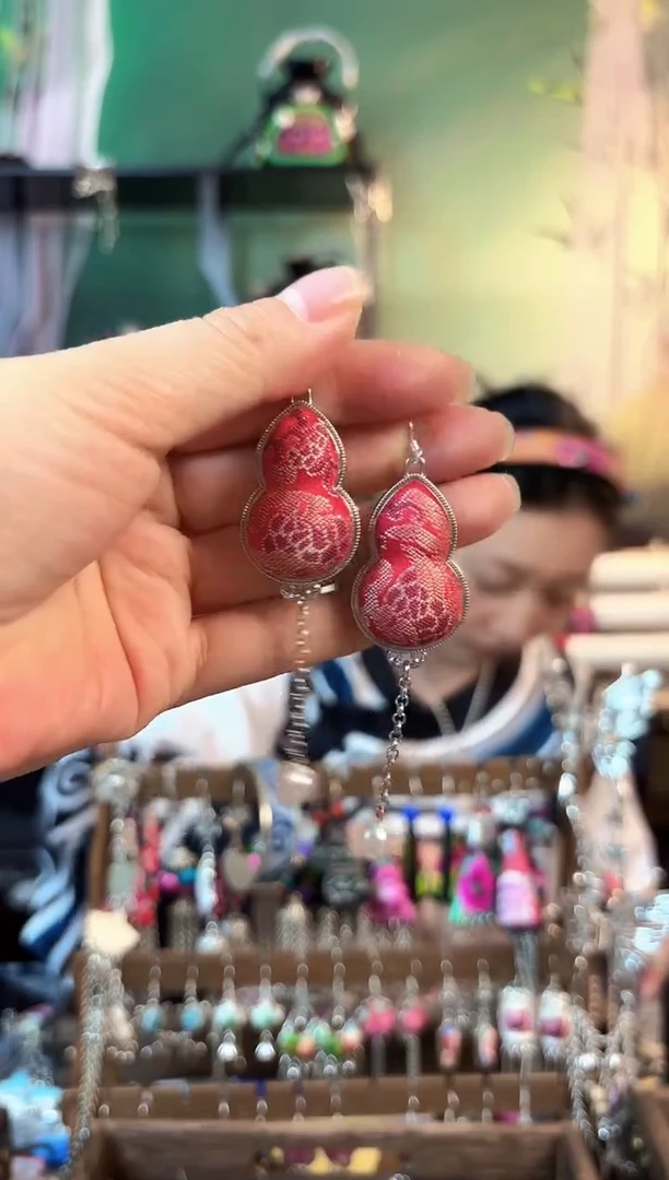 织绣彩云南阁非遗老绣517