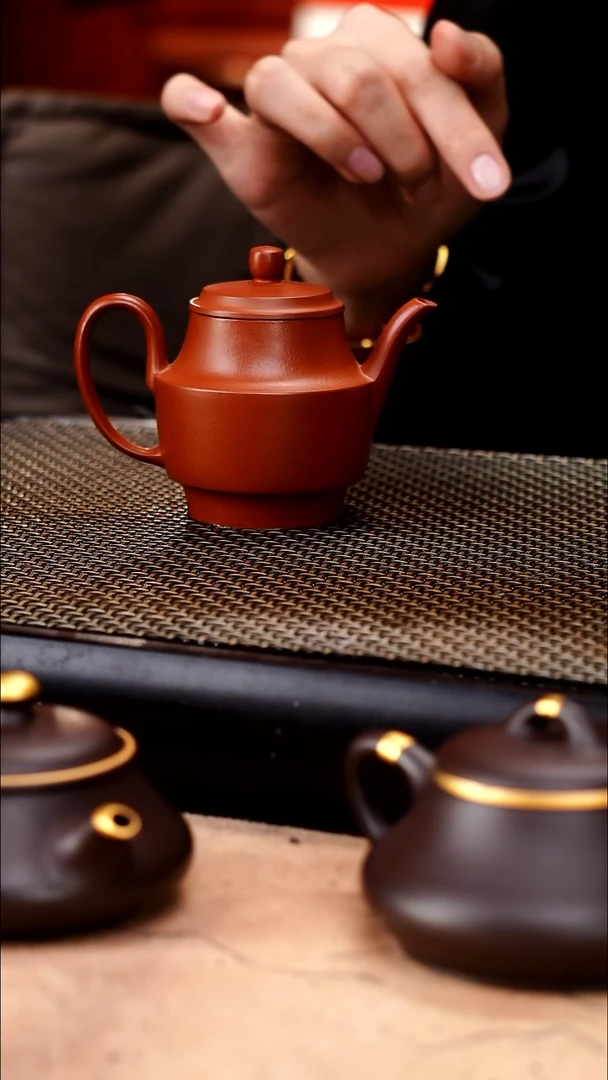 茶壶紫砂朱泥超精工折肩宫灯130cc