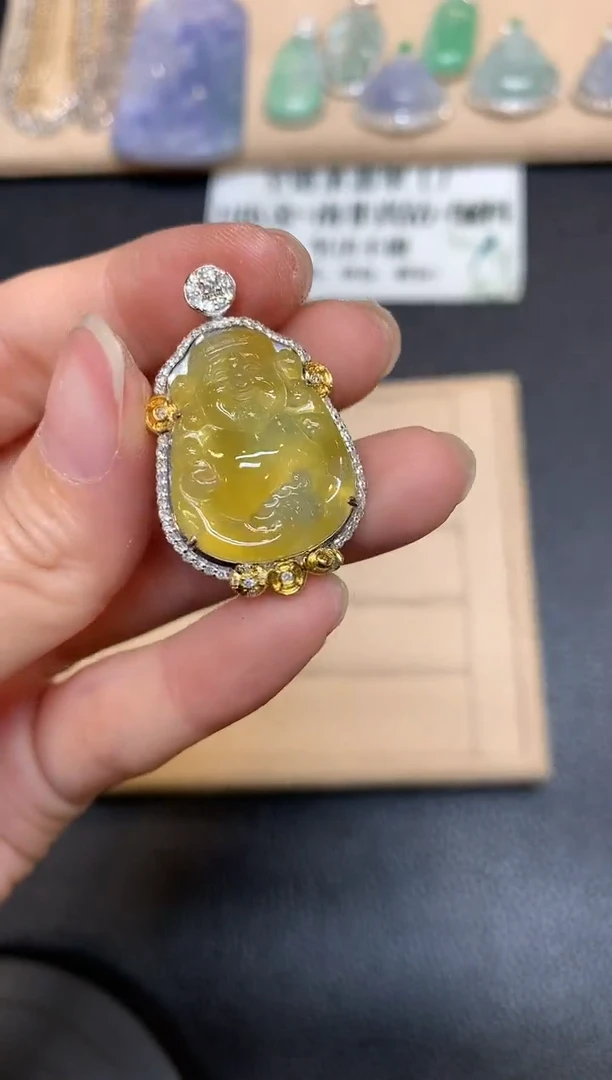 【闪购商品】翡翠颈饰18K金镶嵌财神【无服务费