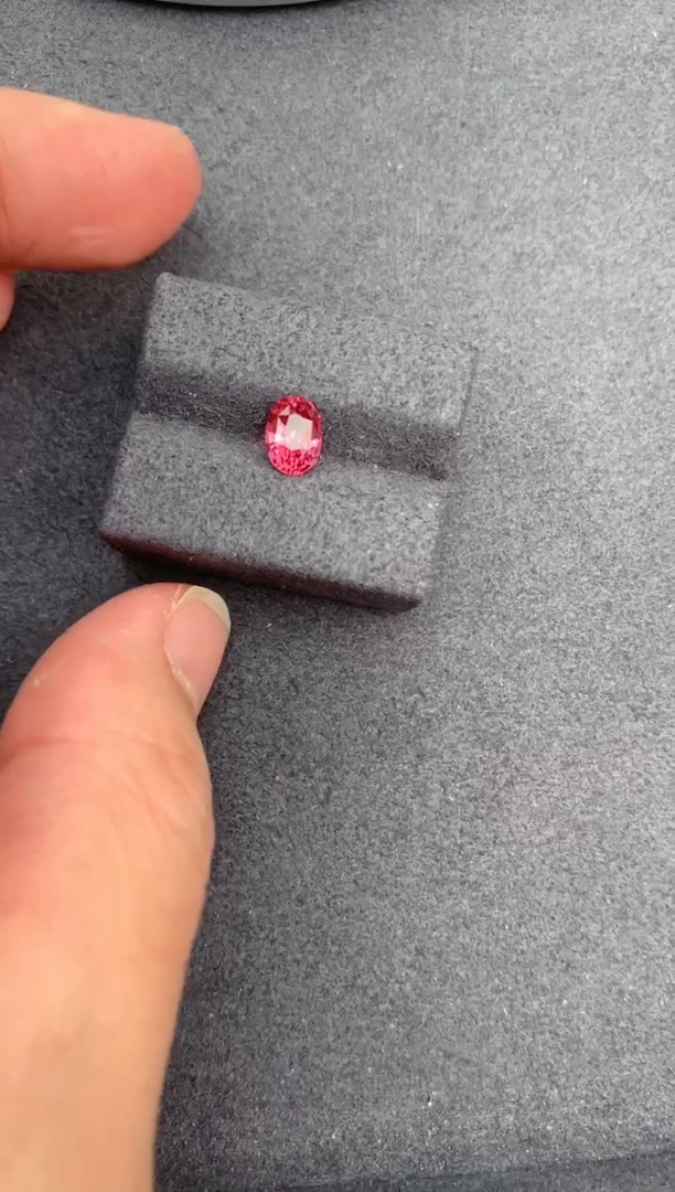 【闪购商品】彩色蓝宝石裸石未镶嵌1ct帕帕拉恰