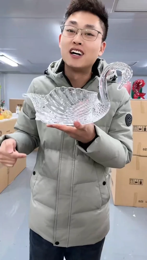 【闪购商品】玻璃小飞0012