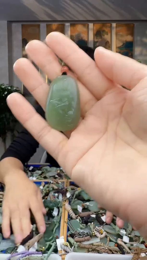 未镶嵌和田玉挂件拍一发一