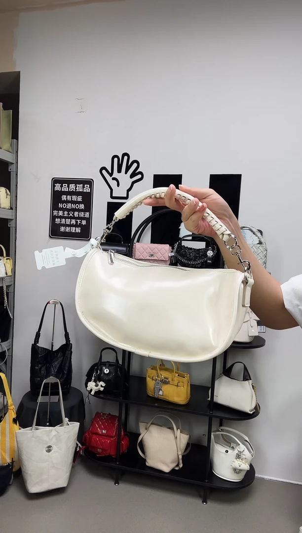 牛皮（革）彩汐小众女包编号：37