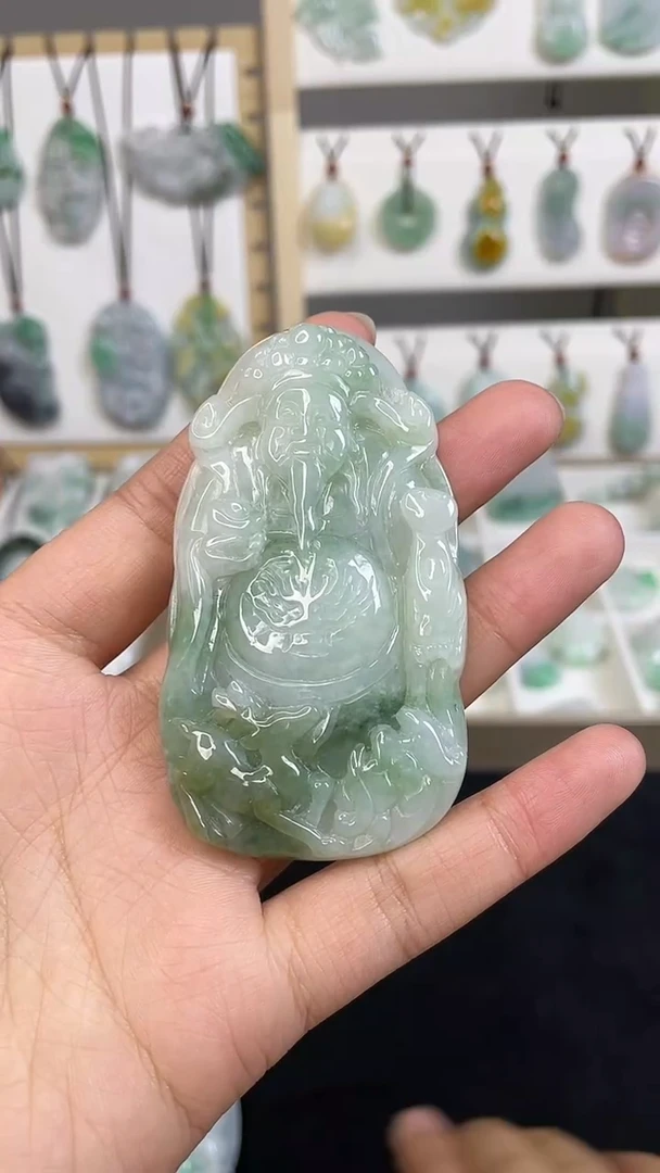 颈饰未镶嵌翡翠1