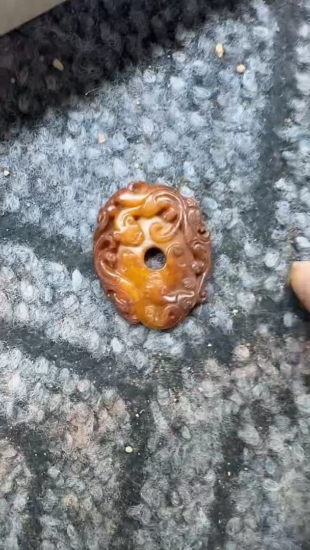 未镶嵌和田玉挂件1