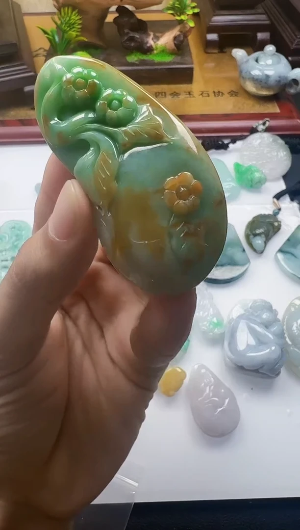 吊坠(不含链)未镶嵌翡翠1