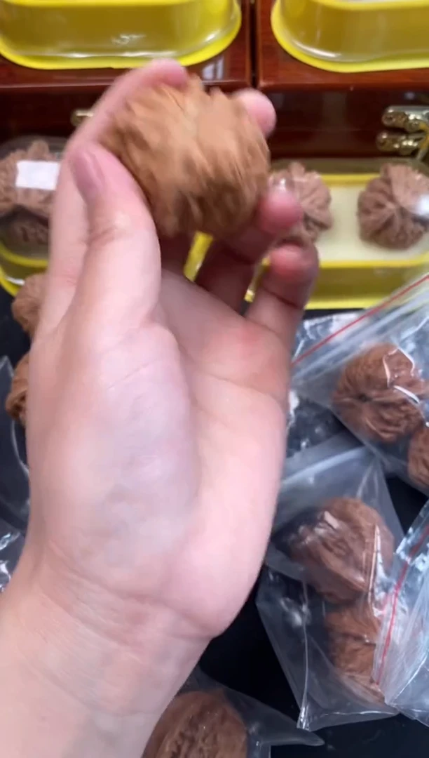 把件文玩核桃白狮子40尺Q174