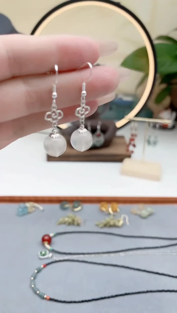 石英质玉银S925镶嵌耳饰256