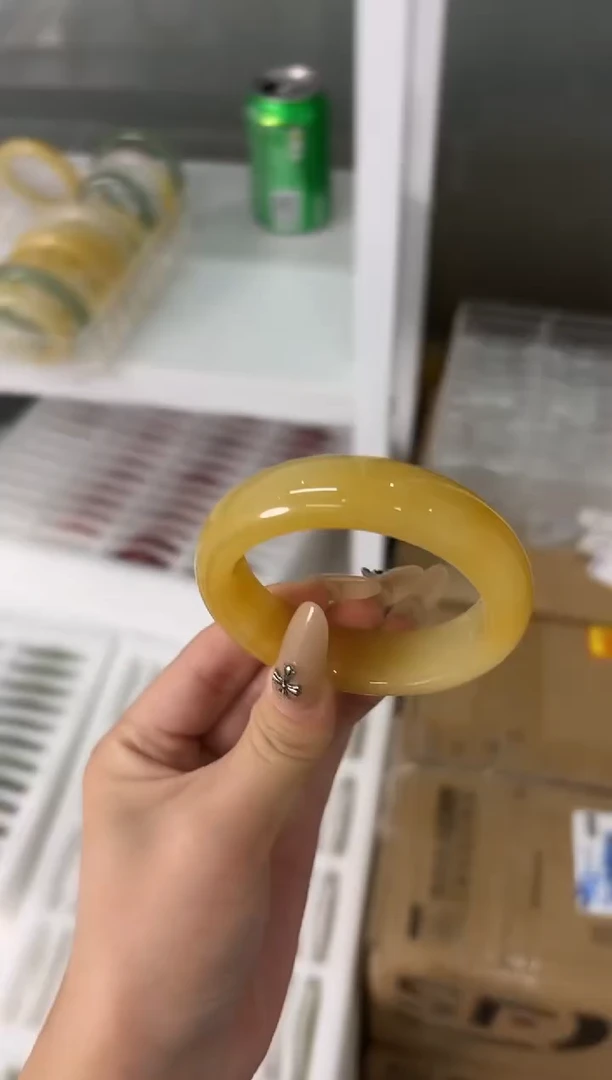 未镶嵌手镯石英质玉92-53HU