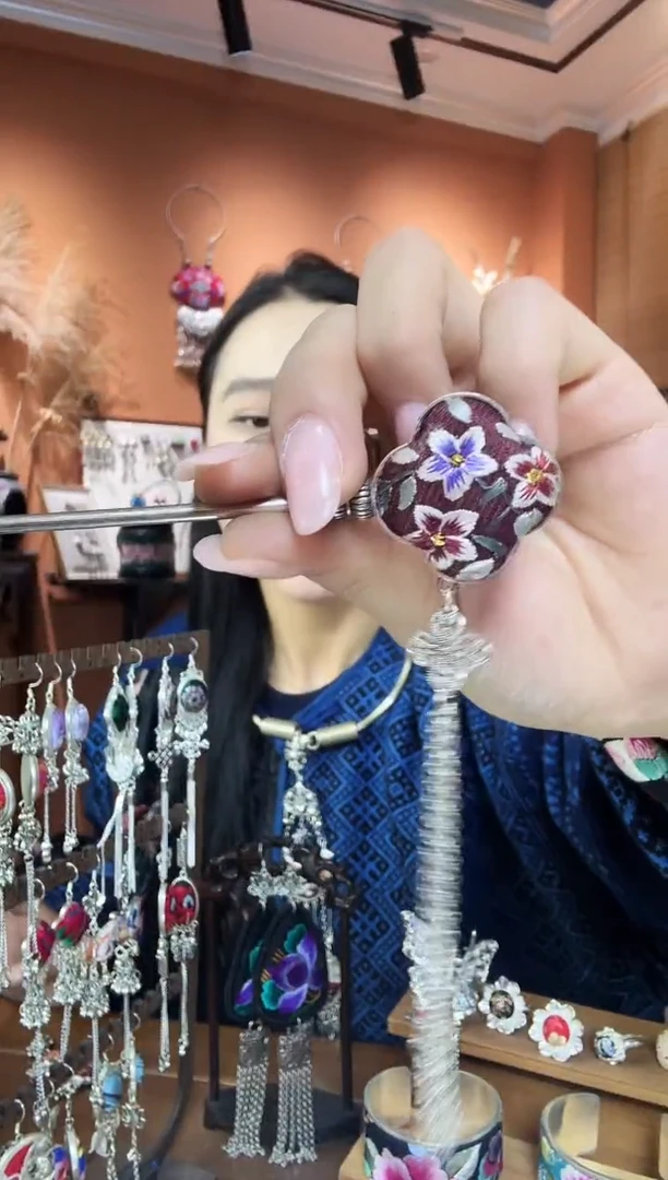 【闪购商品】刺绣传统非遗民族凤手工刺绣饰品簪子