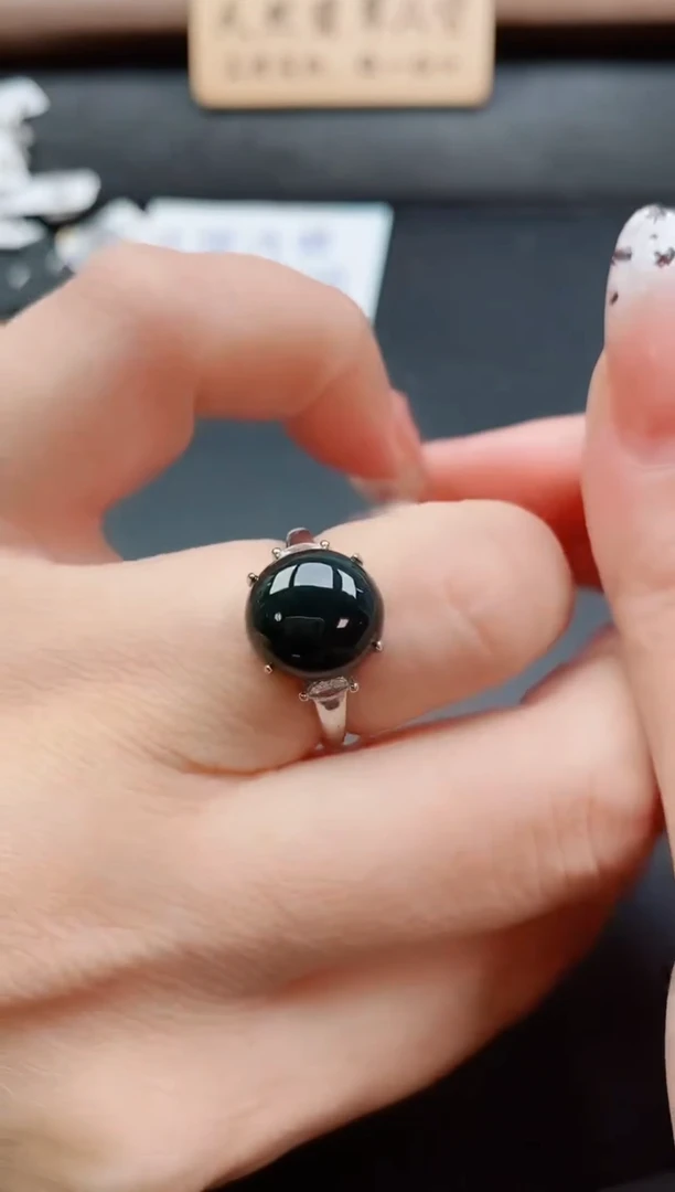 银S925镶嵌戒指翡翠1