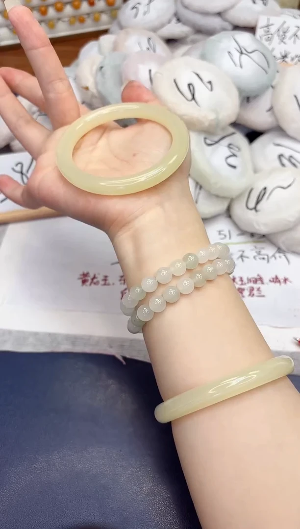 石英质玉手镯未镶嵌452-美人条晴水-圈口58
