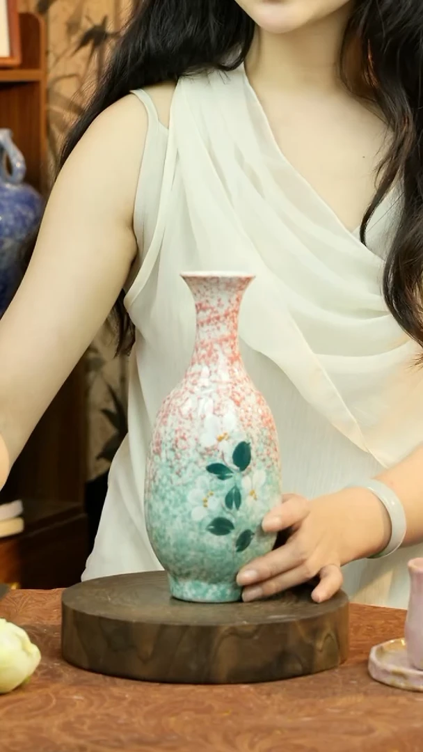 景德镇手绘油画风花瓶1