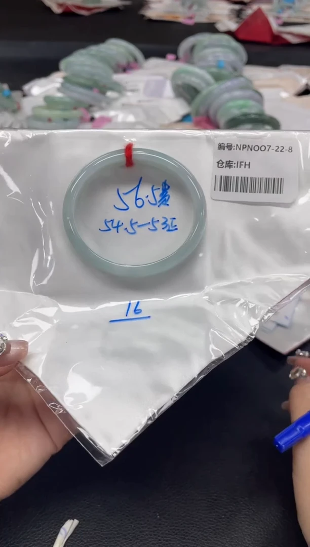 未镶嵌手镯翡翠翡翠手镯