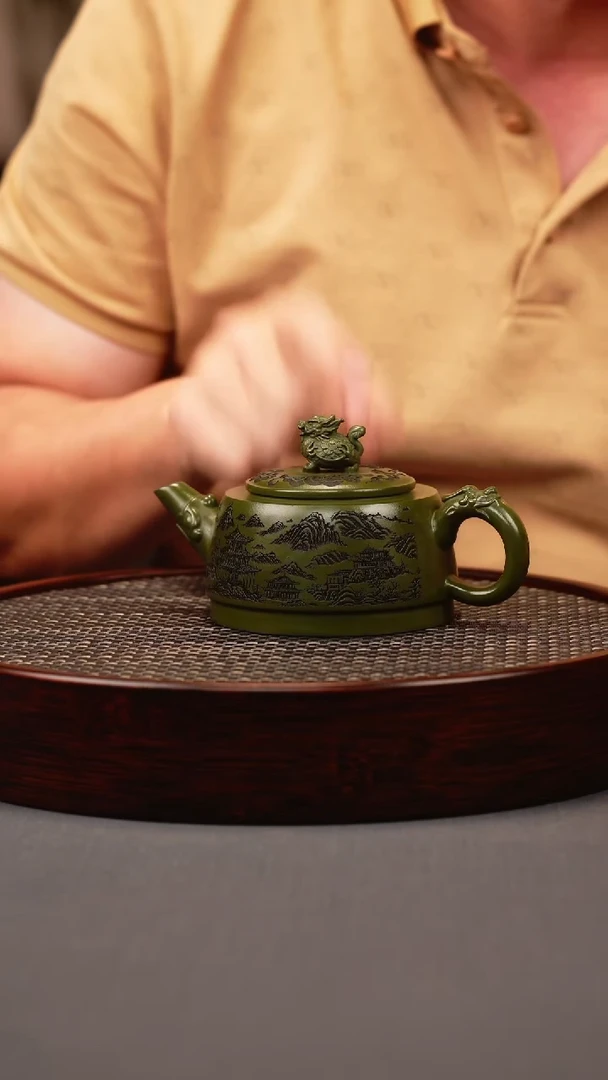 茶壶紫砂绿泥 龙龟壶 刻绘