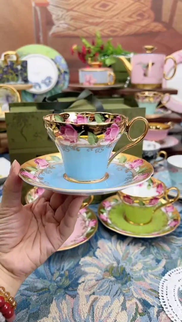 瓷片自然写生蓝色19玫瑰