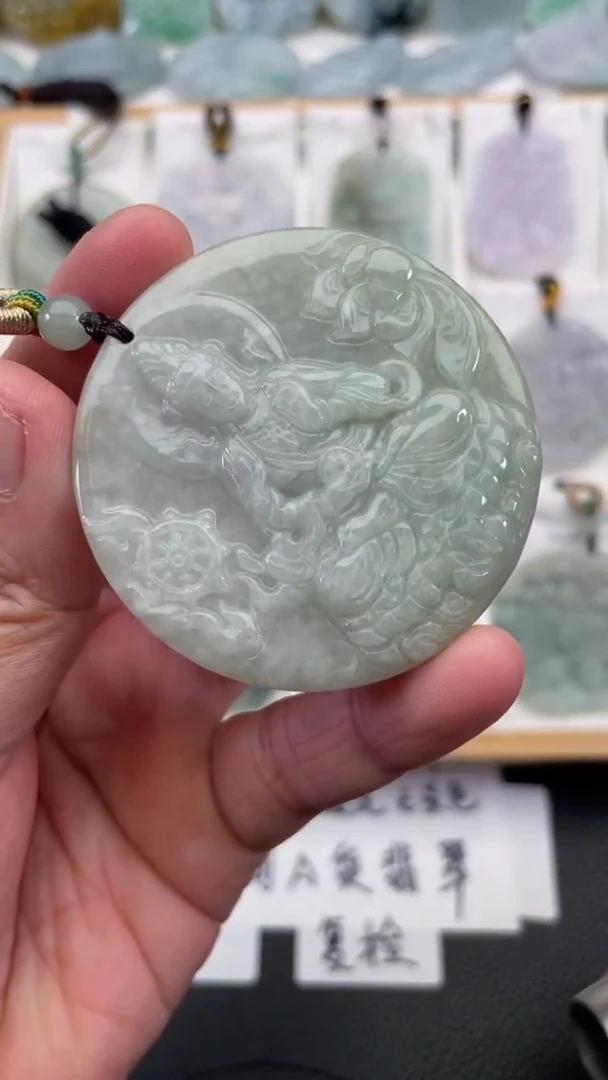 颈饰未镶嵌翡翠天然缅甸翡翠A货3