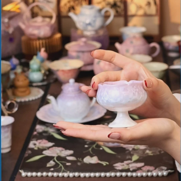 结晶釉渐变紫白小高足花苞杯