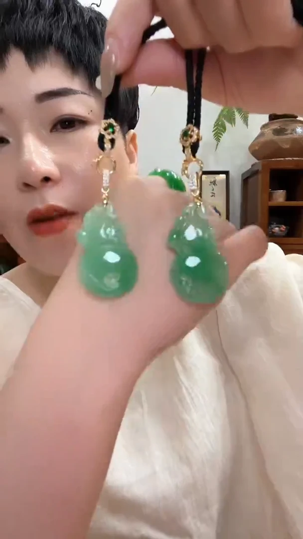 翡翠未镶嵌颈饰846