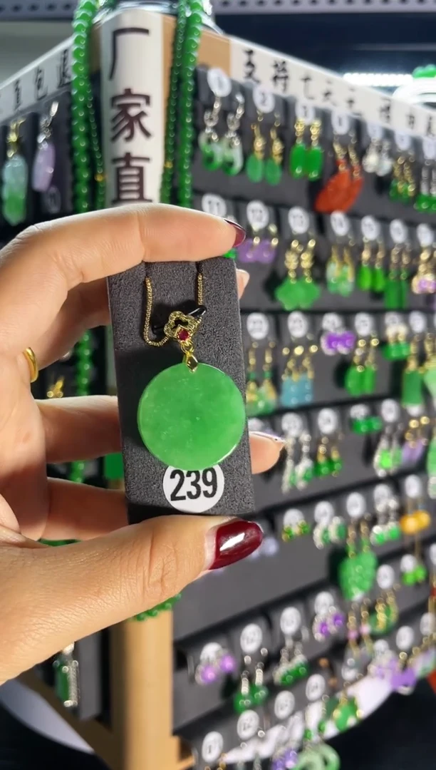 【闪购商品】翡翠耳饰银S925镶嵌239....