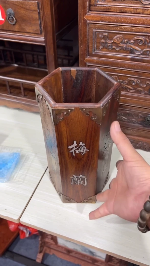 木六角帽筒螺钿镶嵌梅兰竹菊